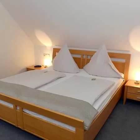 Penzion Wein Und Gaestehaus Scheid Sankt Aldegund