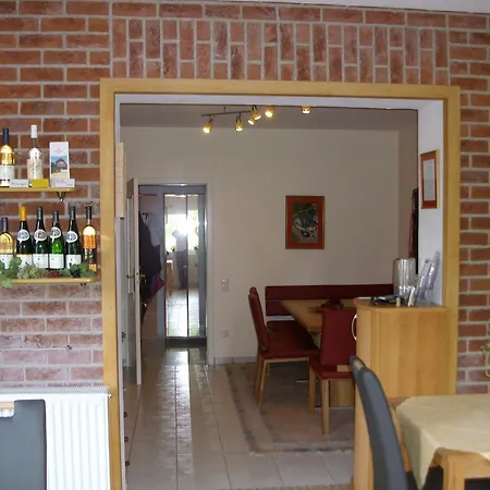 Guest house Wein Und Gaestehaus Scheid Sankt Aldegund