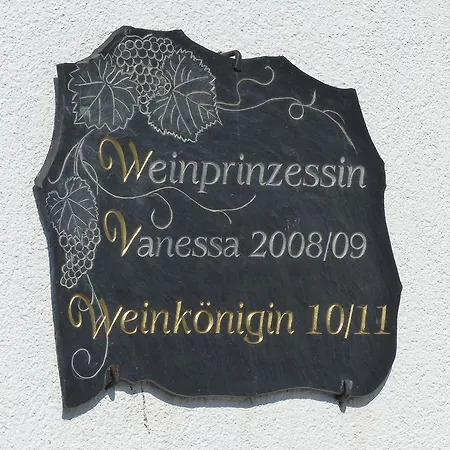 Pensión Wein Und Gaestehaus Scheid 4*