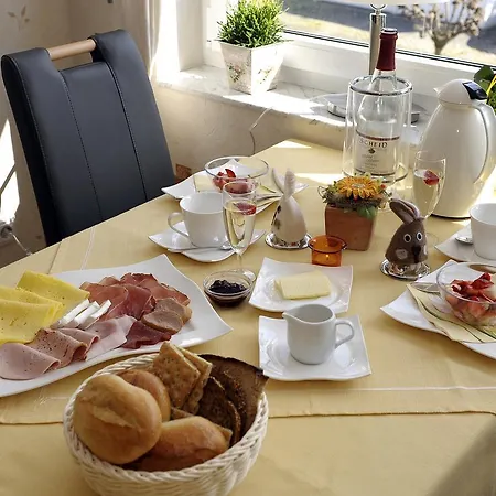 Wein Und Gaestehaus Scheid Pensión Sankt Aldegund
