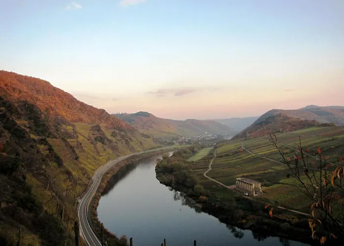 Casa de hóspedes Wein Und Gaestehaus Scheid