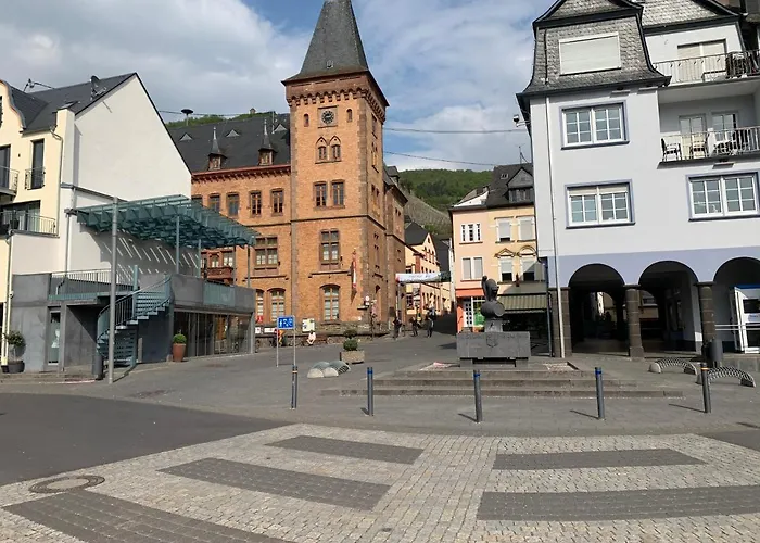 Wein Und Gaestehaus Scheid Casa de hóspedes Sankt Aldegund